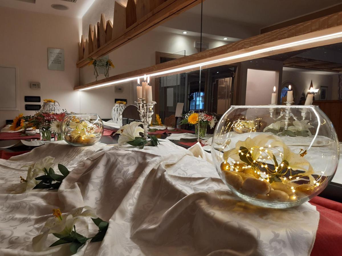 Hotel El Pilon Pozza di Fassa Bagian luar foto